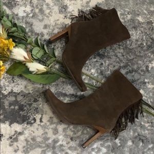 NEW Brown Suede Boots